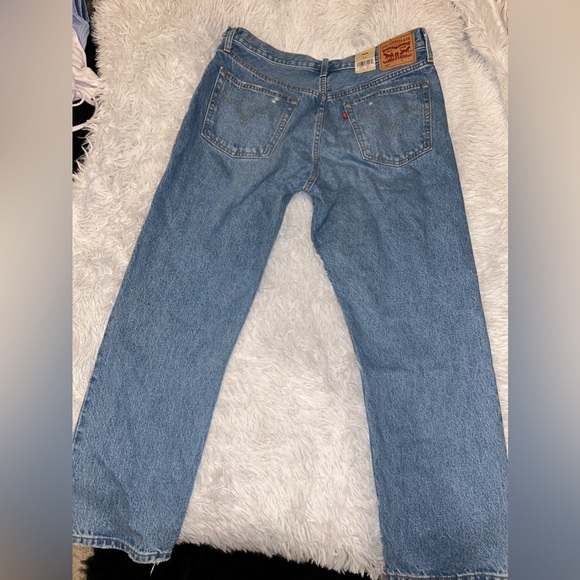 ripped boyfriend jeans - Picture 2 of 5